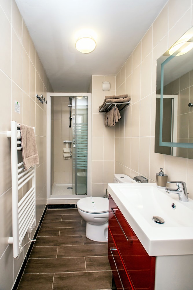 Hotel The Originals de la Baie de Morlaix 54/56