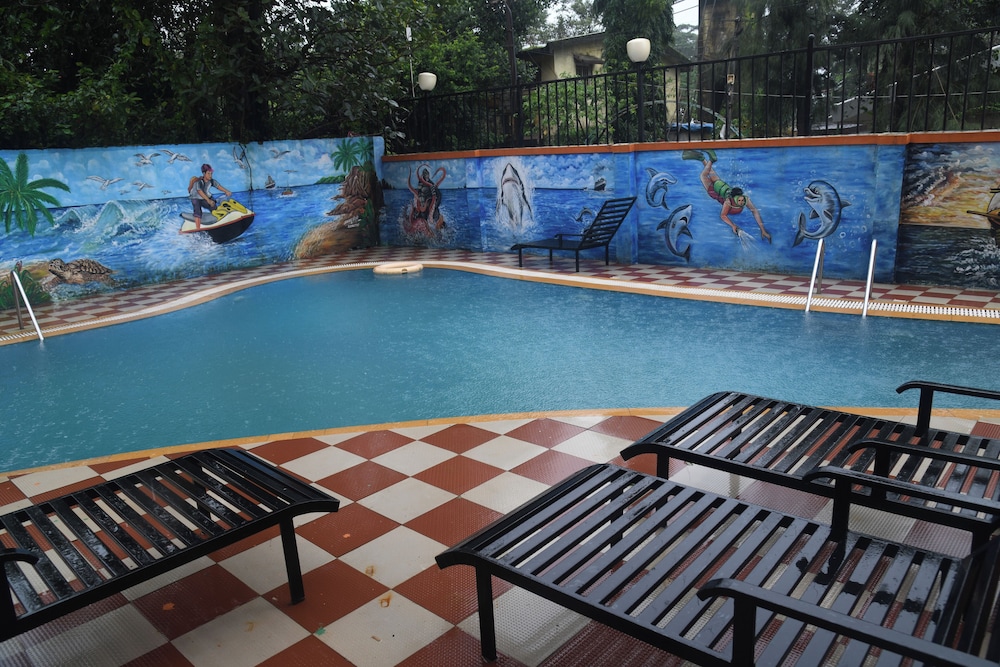 Hill Forest Resort 43/44