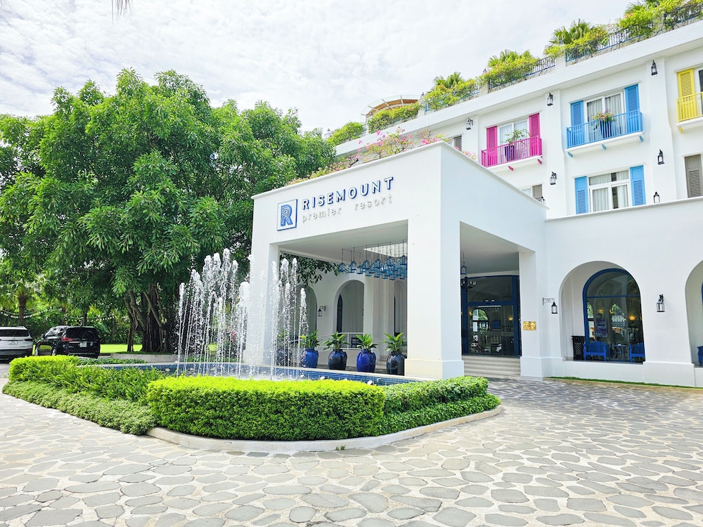 Risemount Premier Resort Danang 75/77