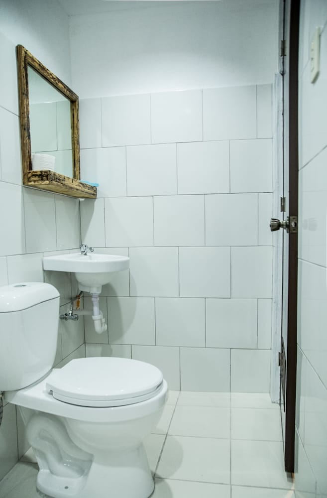Hotel Avenija 18/20
