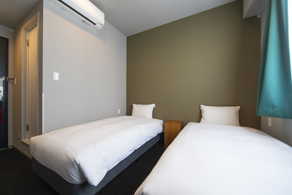 BASIC, TWIN BEDS