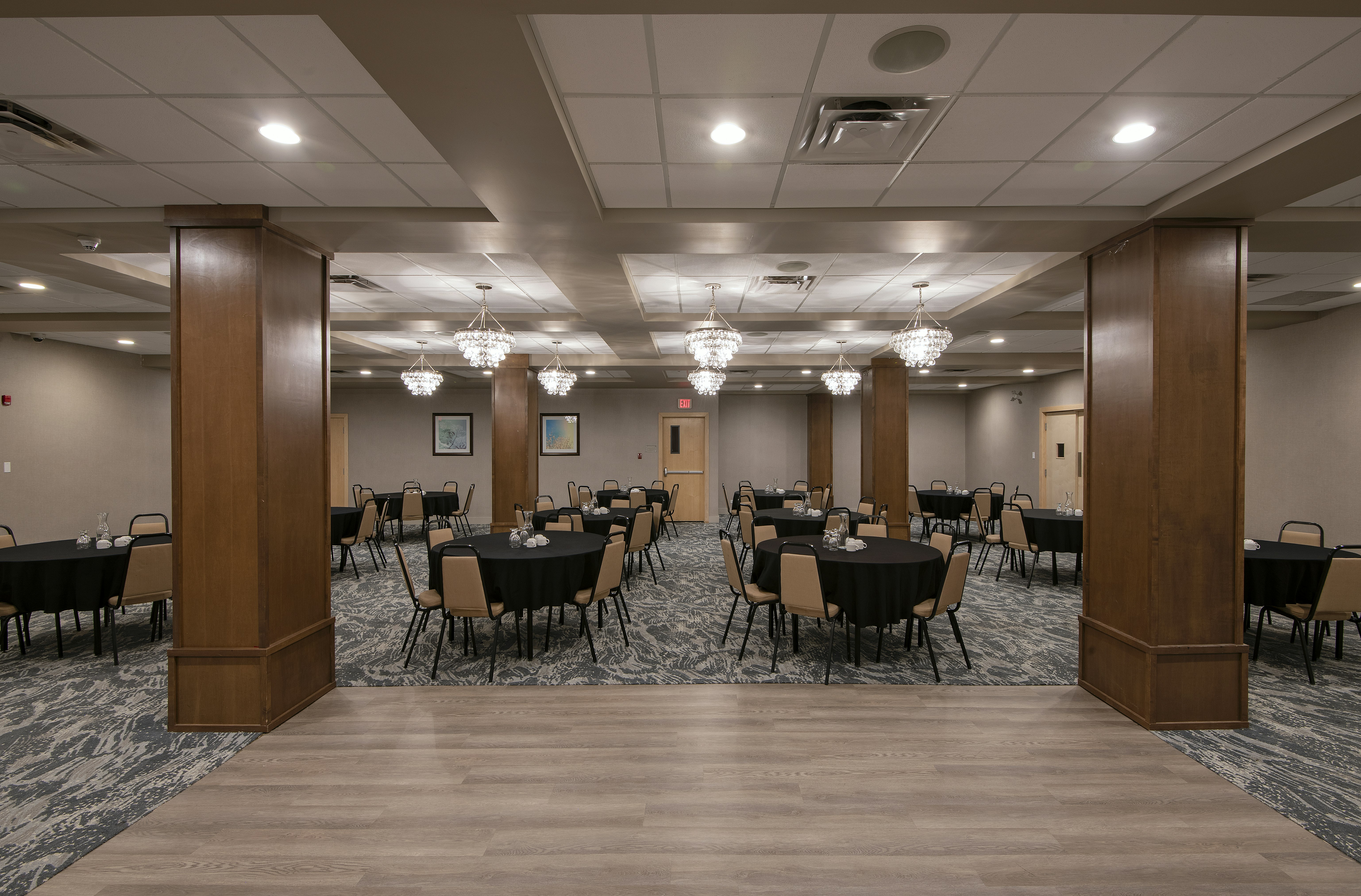 Doubletree By Hilton Kamloops 23/43