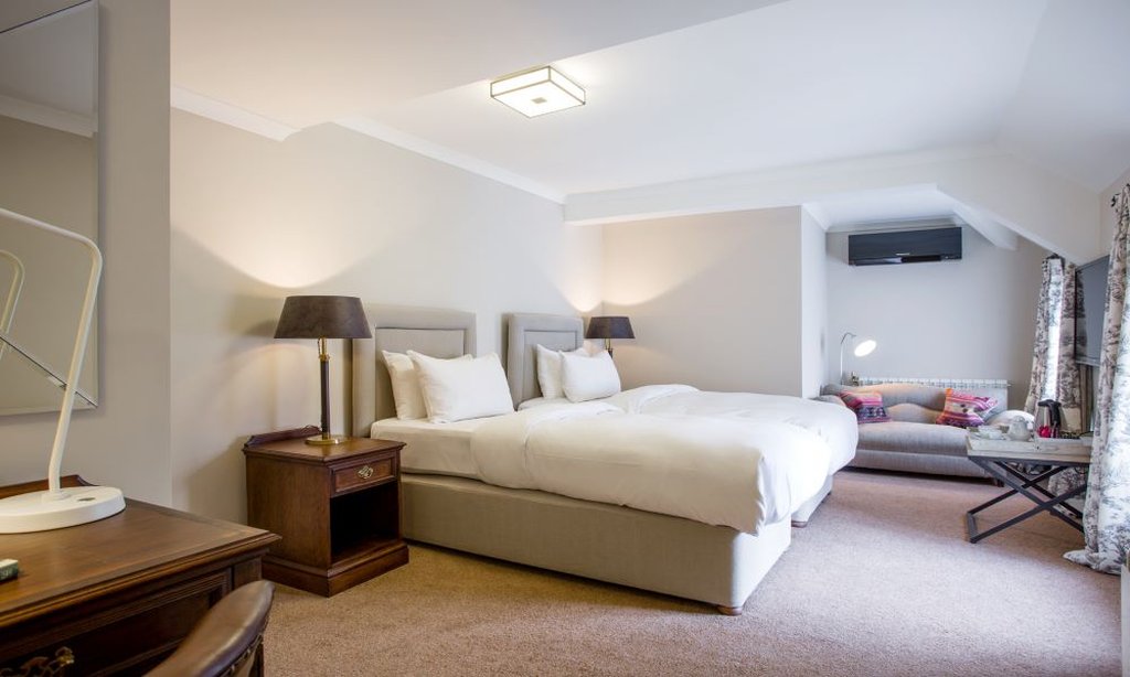 The Angel Hotel, Abergavenny 17/38