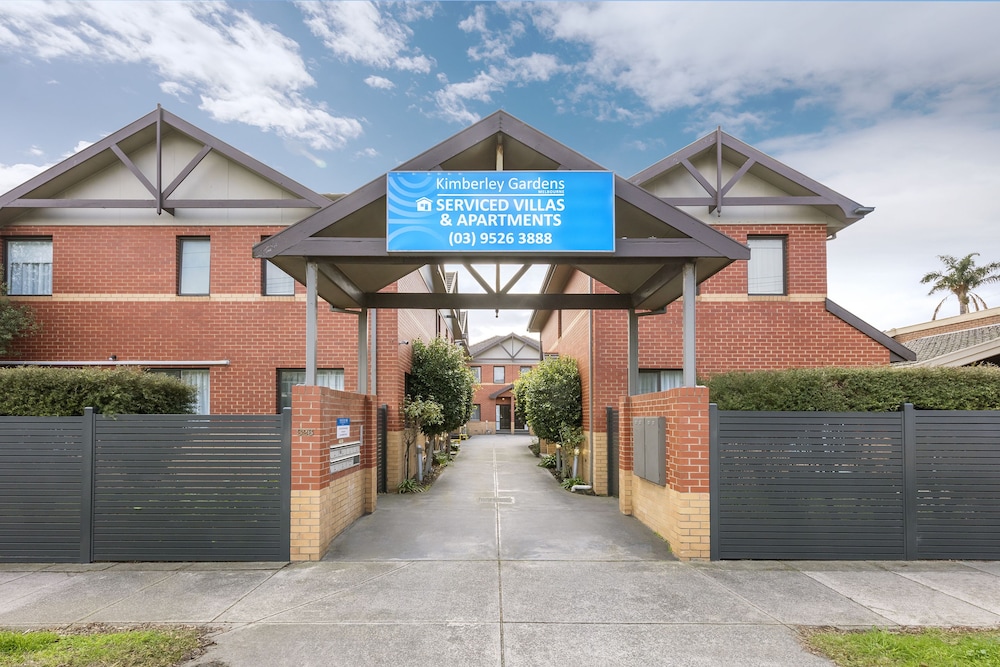 Kimberley Gardens Hotel 3/72