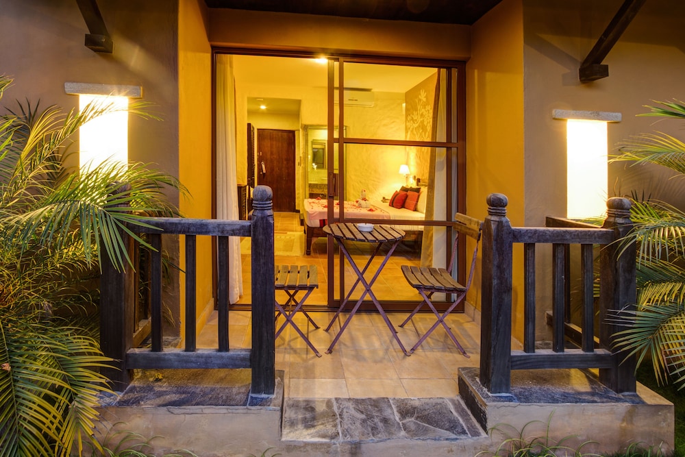 Temple Tree Resort And Spa 52/72