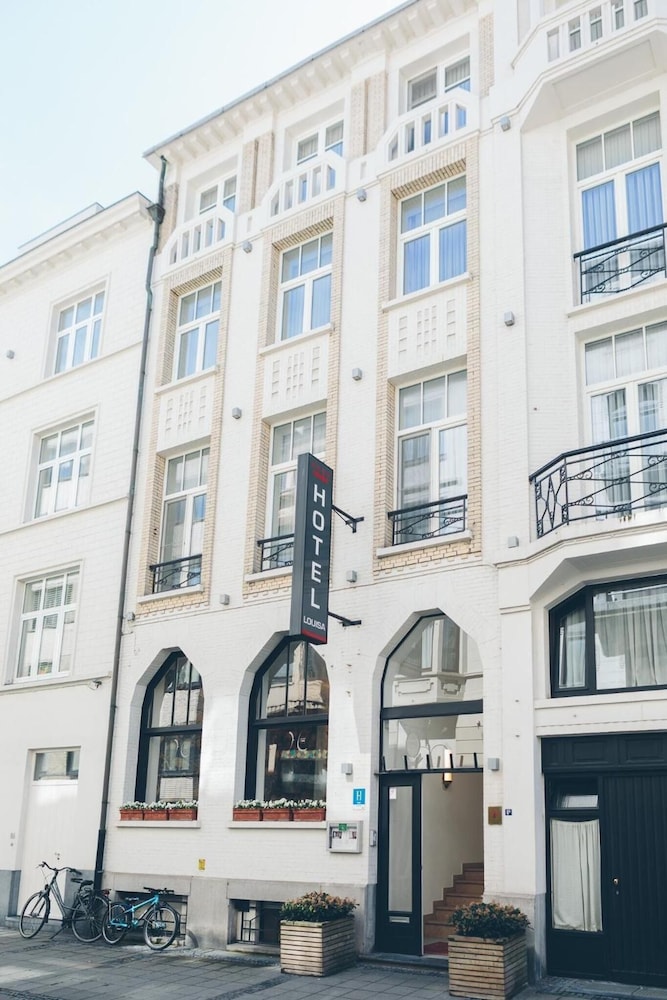 Louisa Hotel 5/57