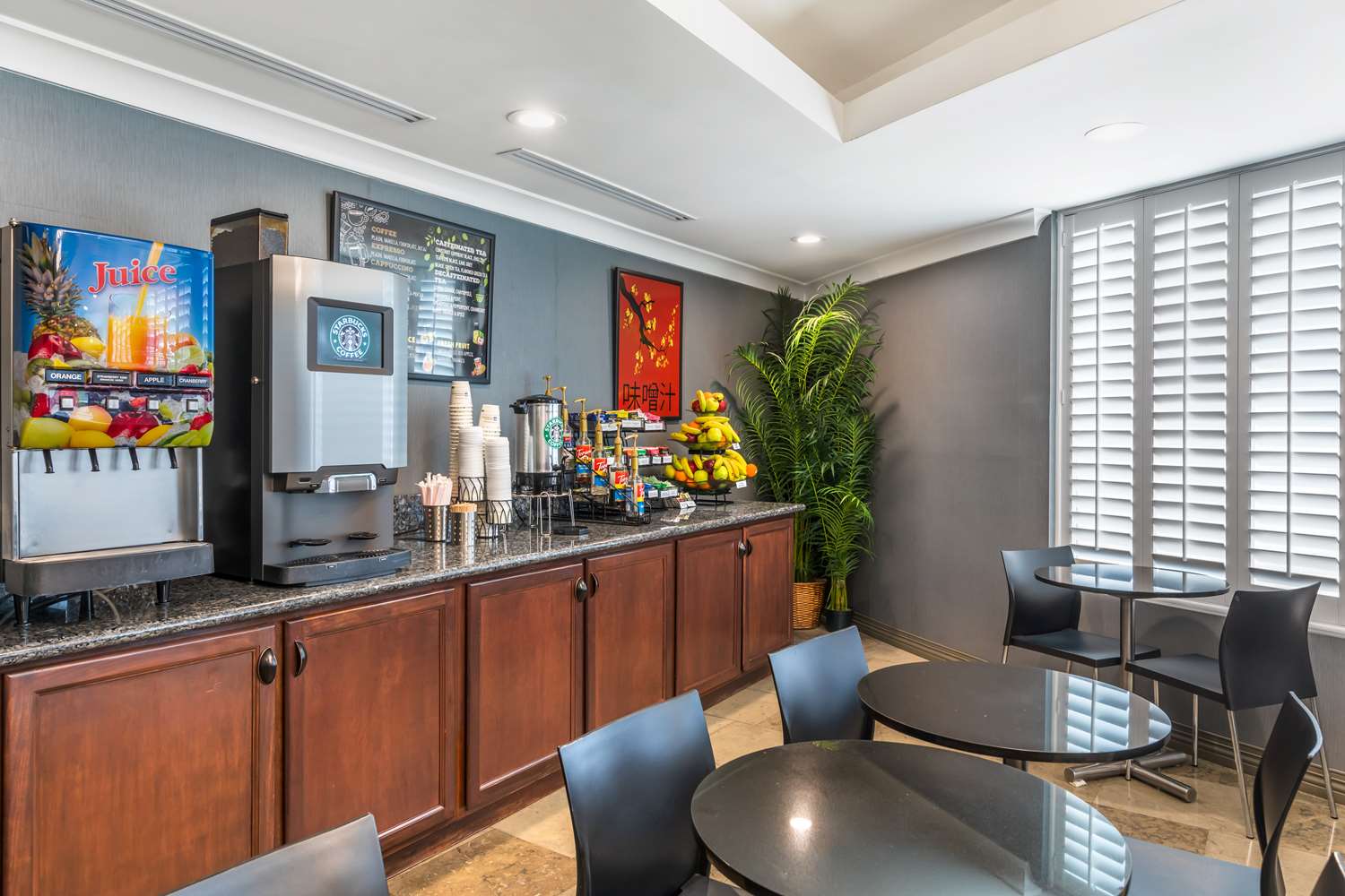 Best Western Plus Avita Suites 13/16