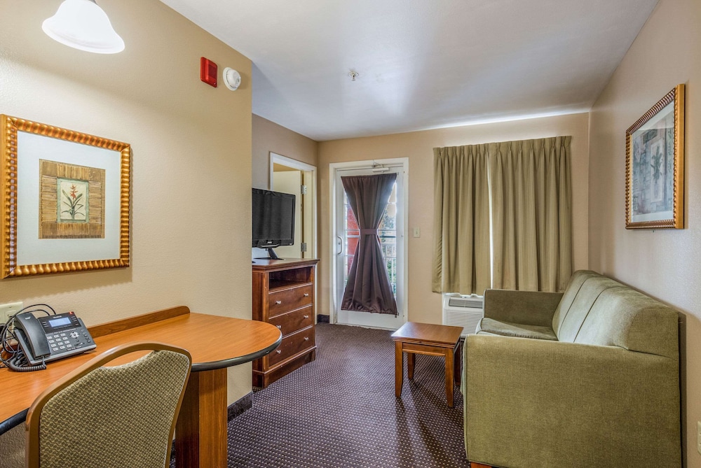 MainStay Suites Port Saint Joe South 29/50
