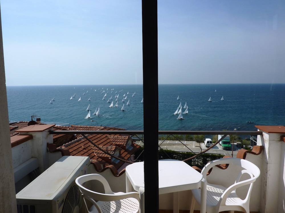 Hotel Ariston Montecarlo 37/50