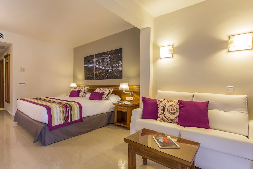 GRAND PALLADIUM PALACE IBIZA RESORT 20/64