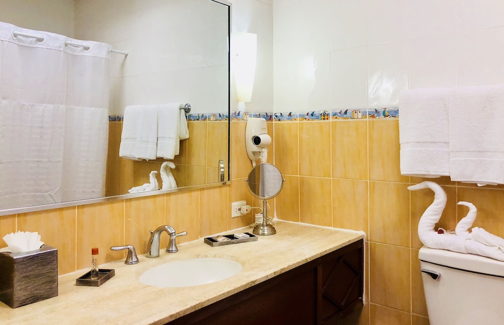 Villa Cofresi Hotel 48/50