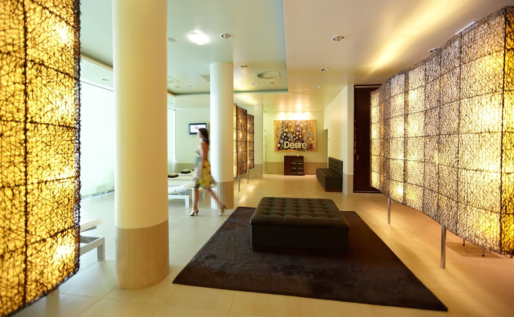 NAU Sao Rafael Suites 25/50
