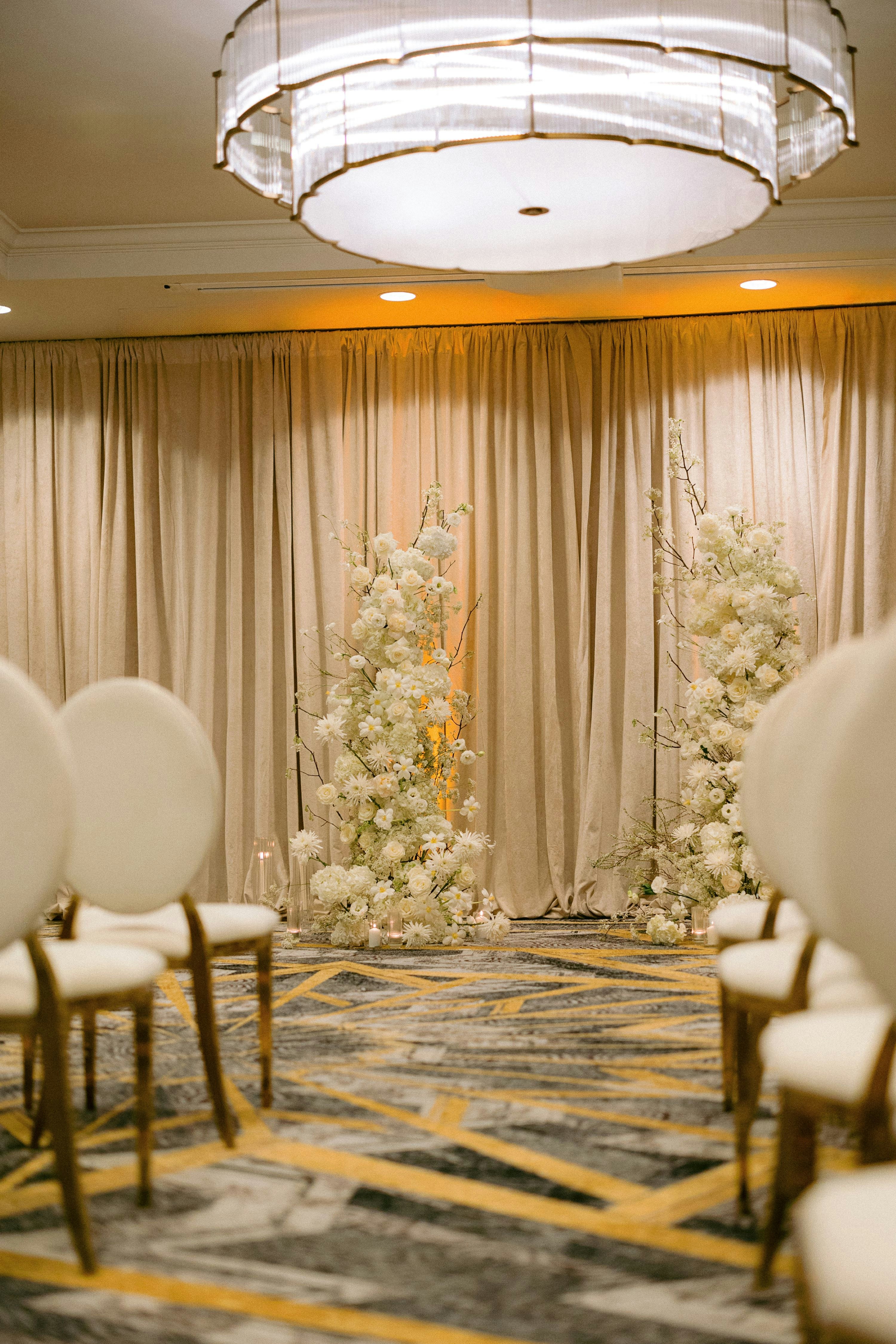 The Martinique New York On Broadway Curio Collection By Hilton 24/50