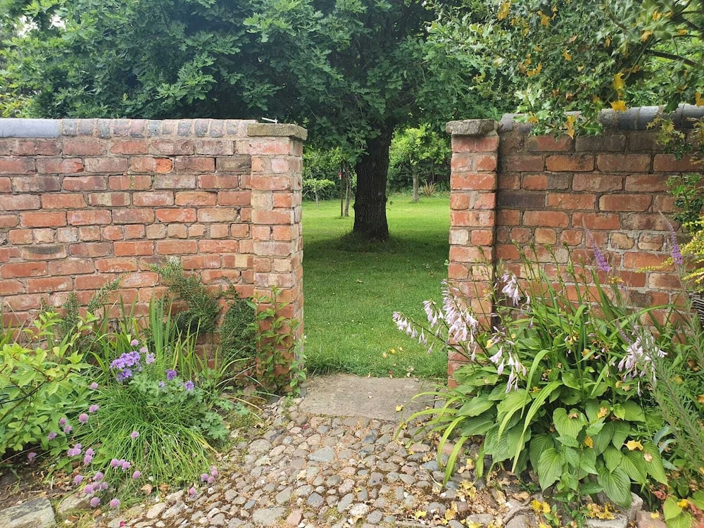 Martin Lane Farm Holiday Cottages 40/50