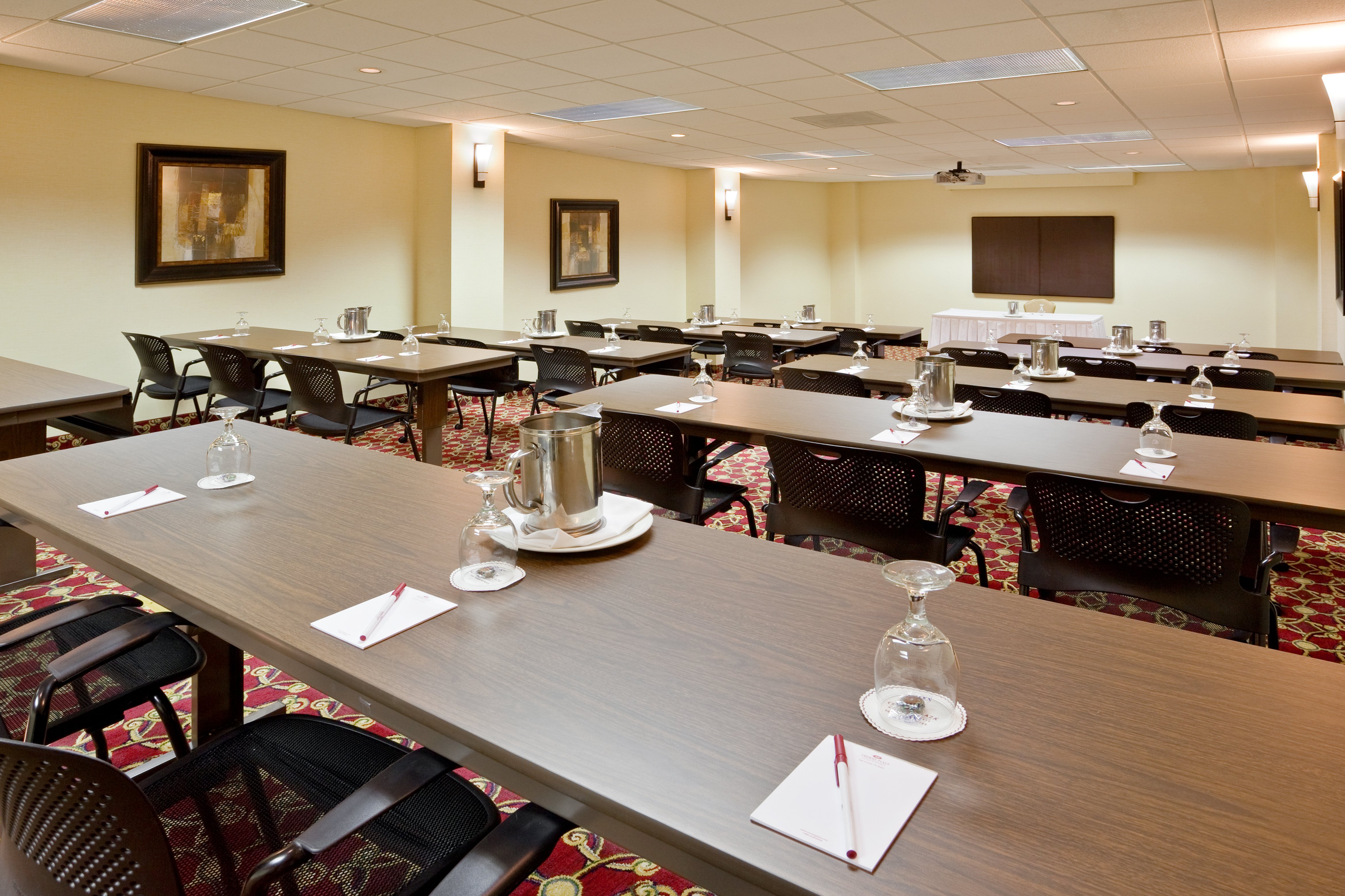 Crowne Plaza Cleveland Airport 54/60