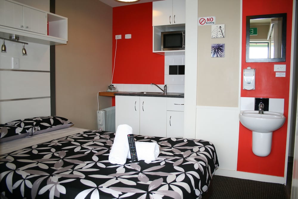 Astray Motel And Backpackers 23/66
