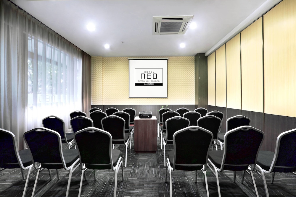 Hotel NEO Dipatiukur - Bandung by ASTON 26/34