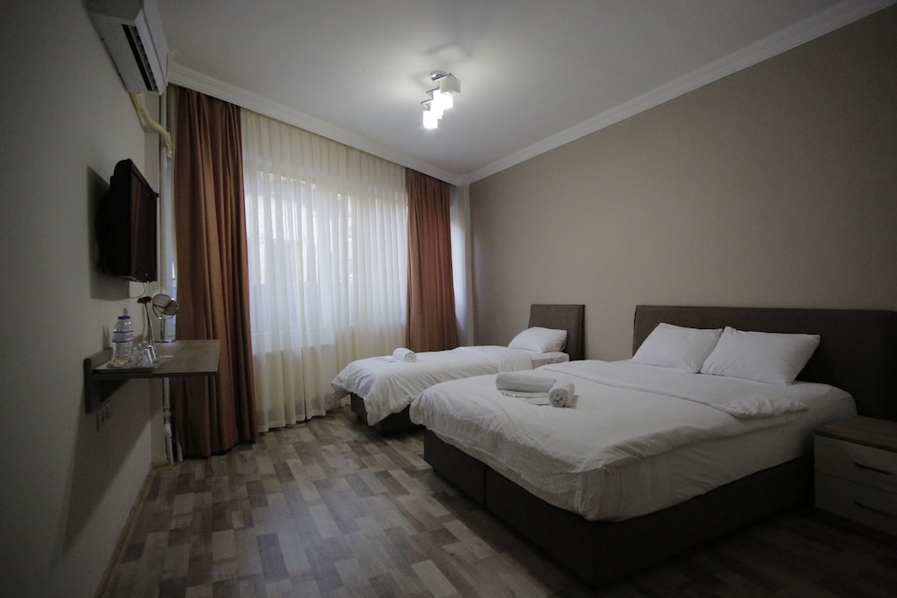 Puffin Suite 13/35
