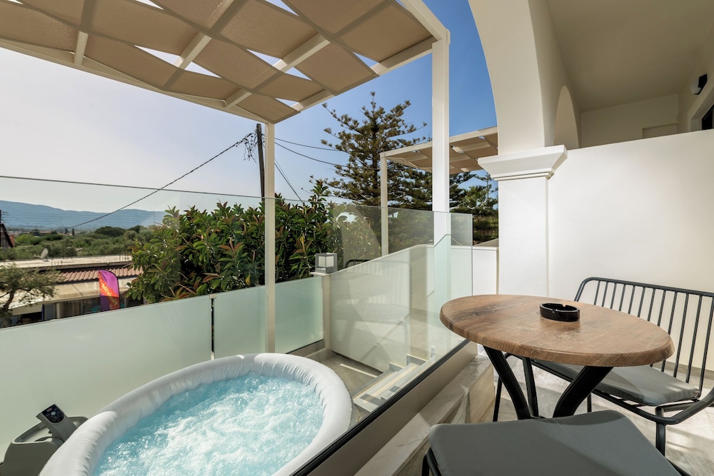 Nikon Boutique Hotel 46/74