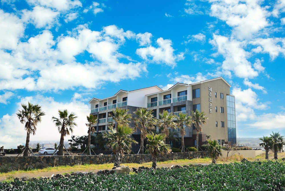 Jeju Resort 48/59
