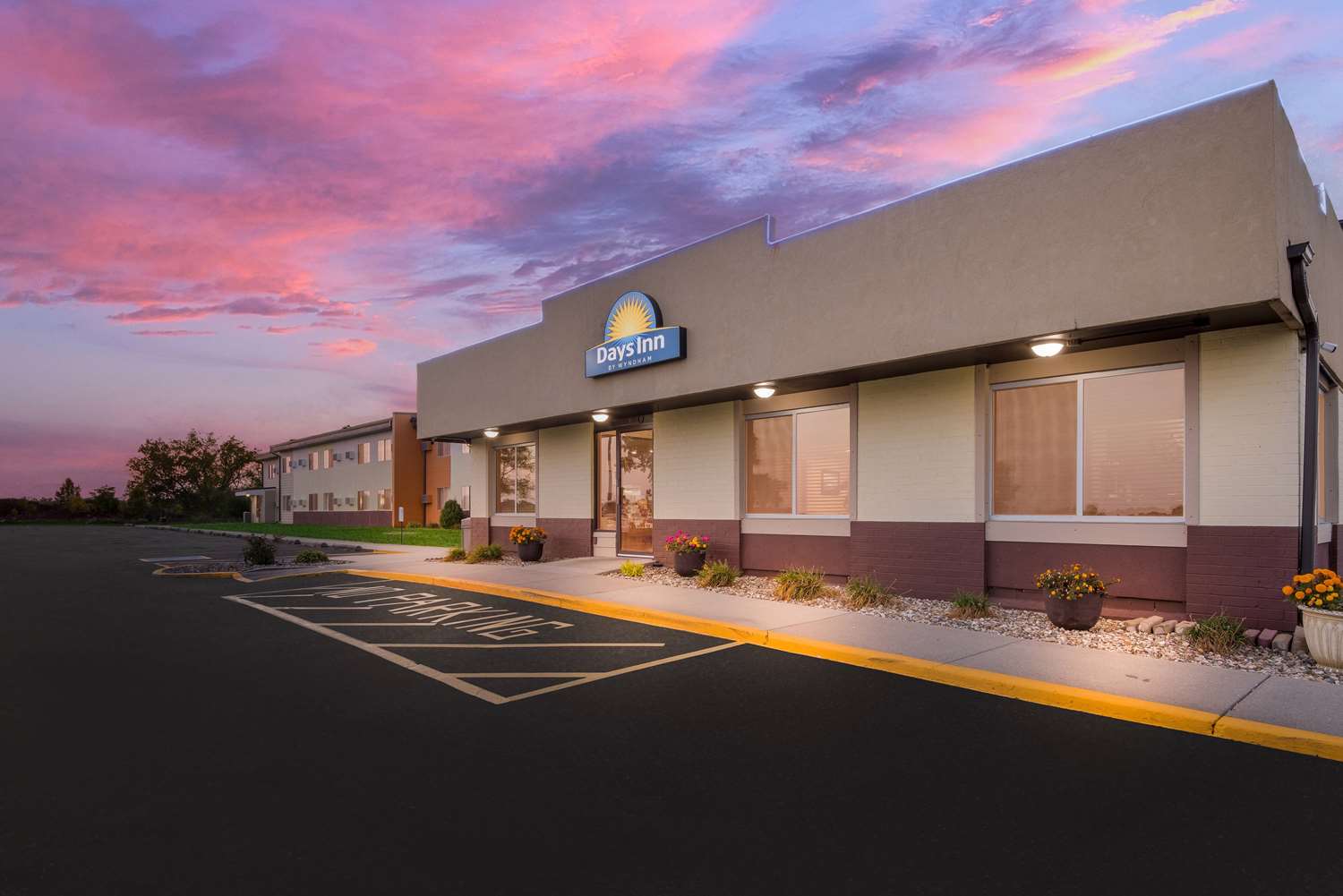 Days Inn by Wyndham Newton - LA 29/34