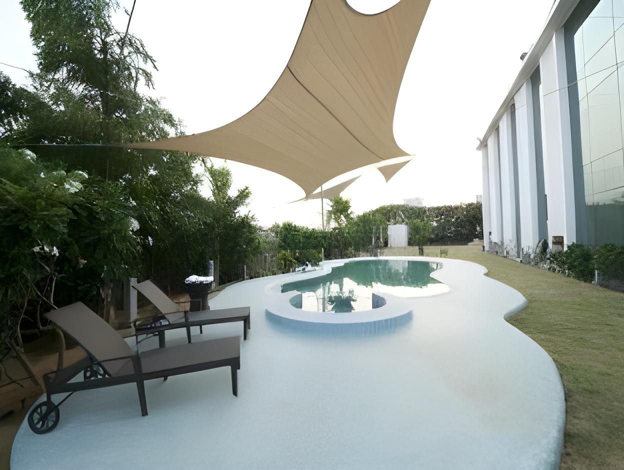 PARADIZZO RESORT 13/21
