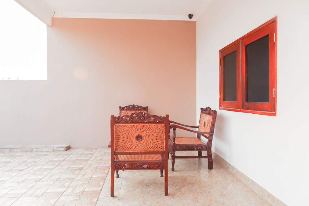 OYO 1519 Axl Residence 5/42