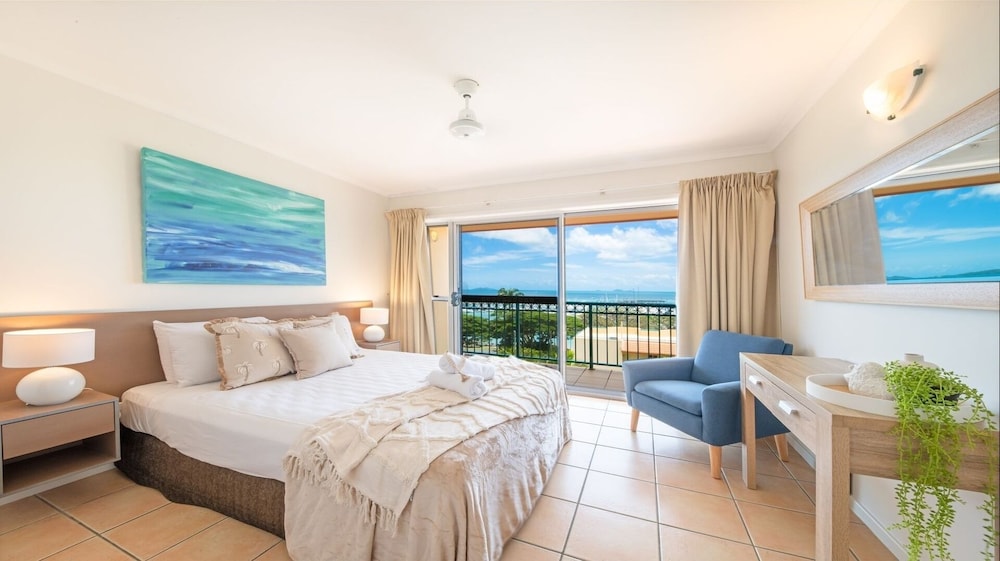 Shingley Beach Resort 19/72