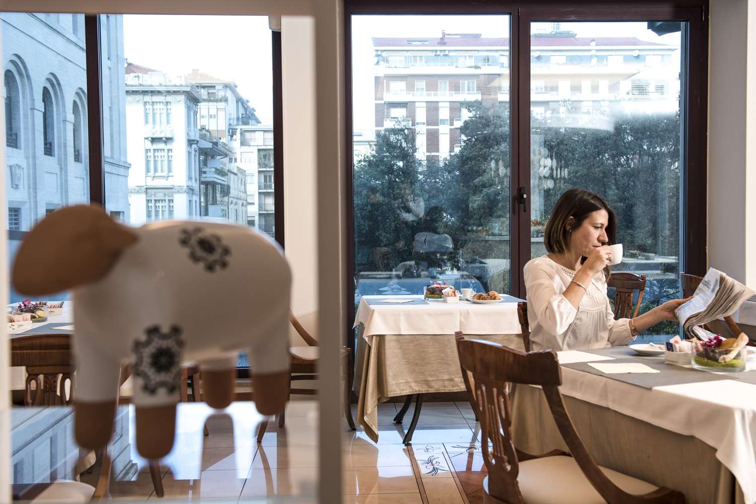 restaurant cafeteria