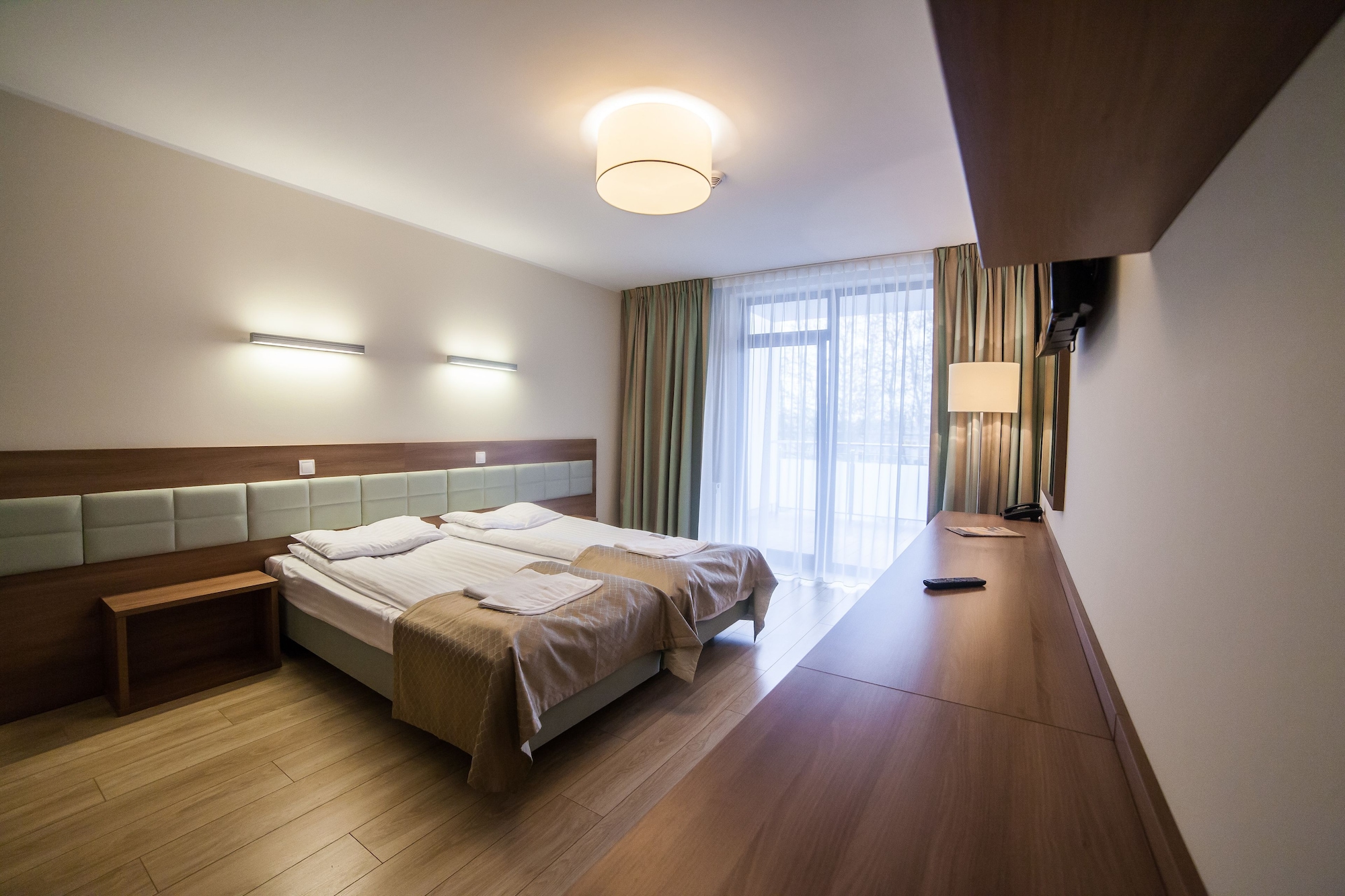 ROOM, SINGLE, BALCONY