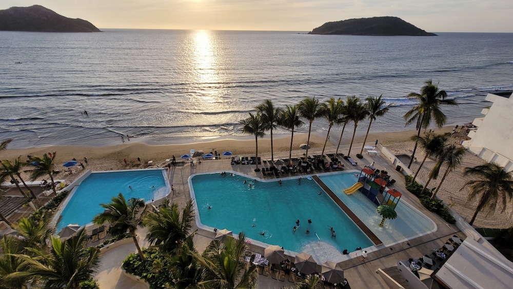 Viaggio Resort Mazatlan 41/44