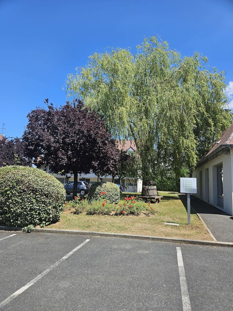 Campanile Deauville St Arnoult 34/50
