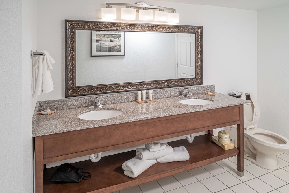 Country Inn and Suites By Radisson Beckley WV 23/65
