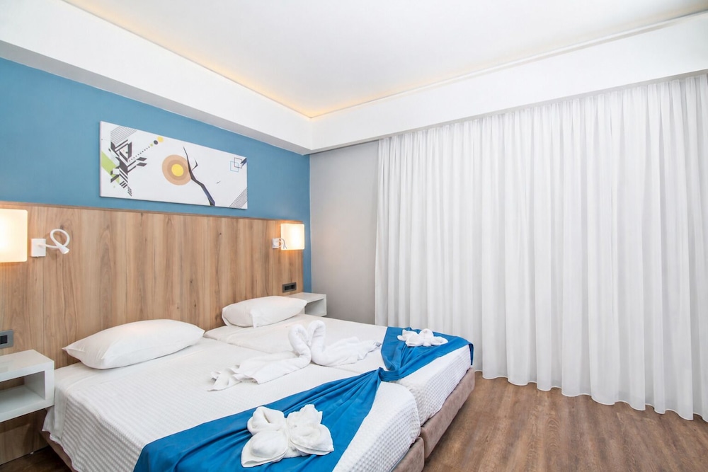 Budget, Twin Beds, No Balcony