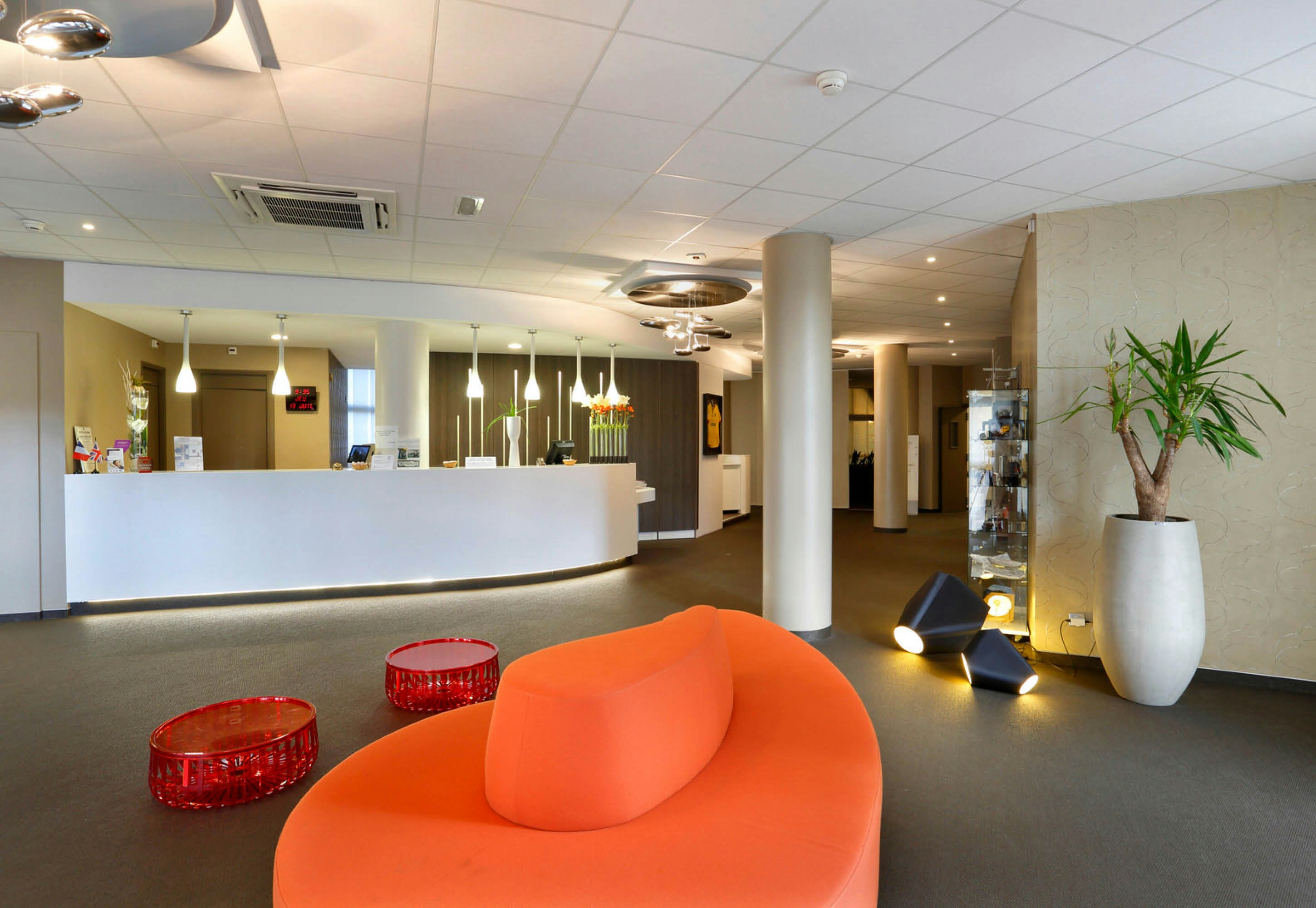 Lobby at B&B HOTEL Montbeliard-Sochaux, SOCHAUX
