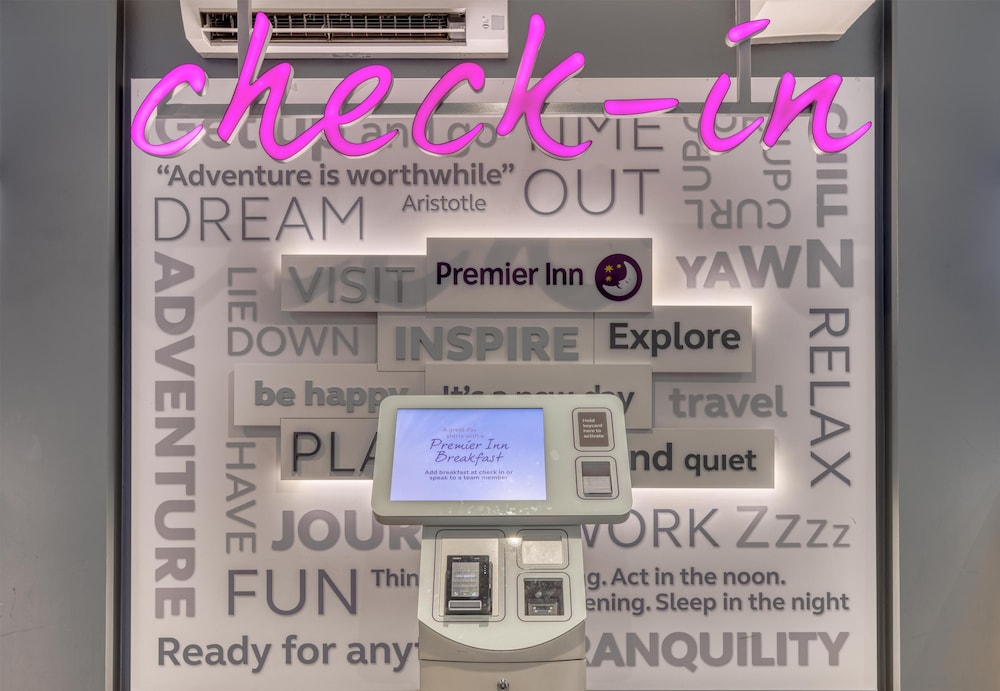 Premier Inn London Harrow in LONDON
