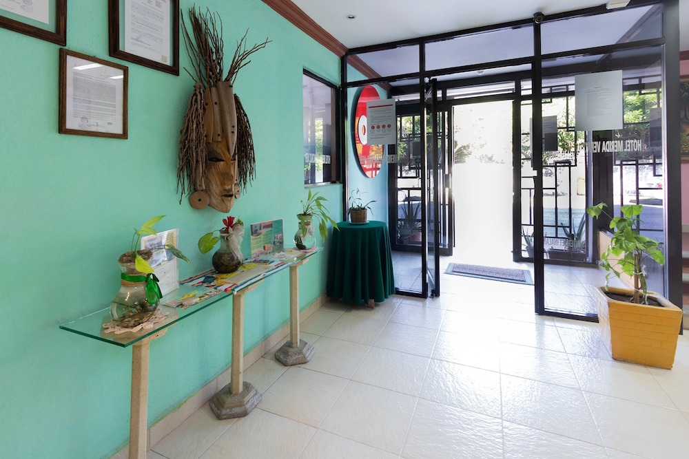 OYO Hotel Merida 34/48