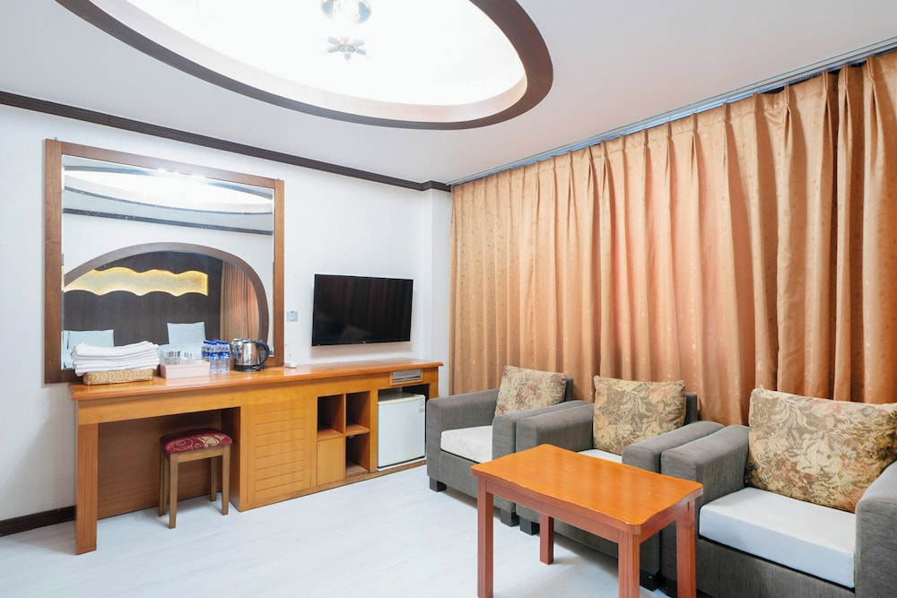 Gaeul Hotel 33/44