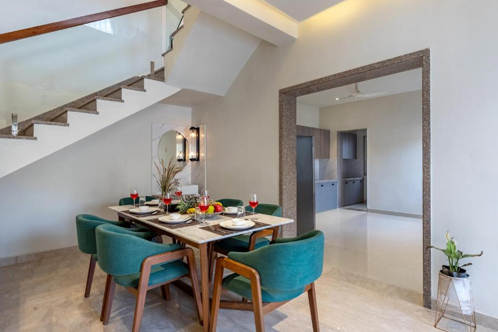 ELIVAAS Luxe 3 BHK with Pvt Pool Shourya Zenna 7/13