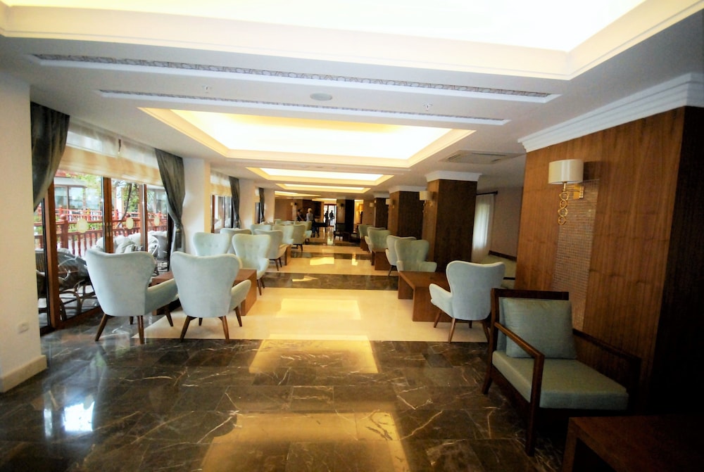 Club & Hotel Letoonia 45/71
