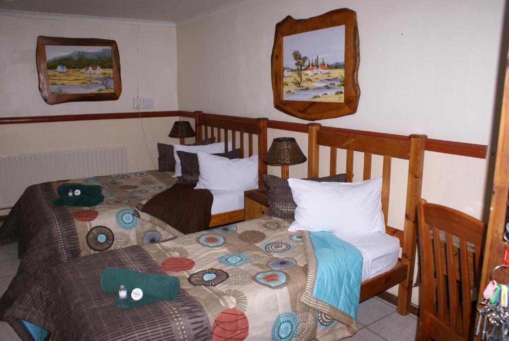 Airport Inn Bed Breakfast And Emerald Guesthouse 7/30
