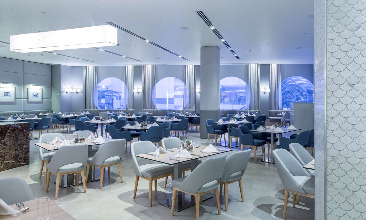 Hilton Surfers Paradise Hotel and Residences 48/60