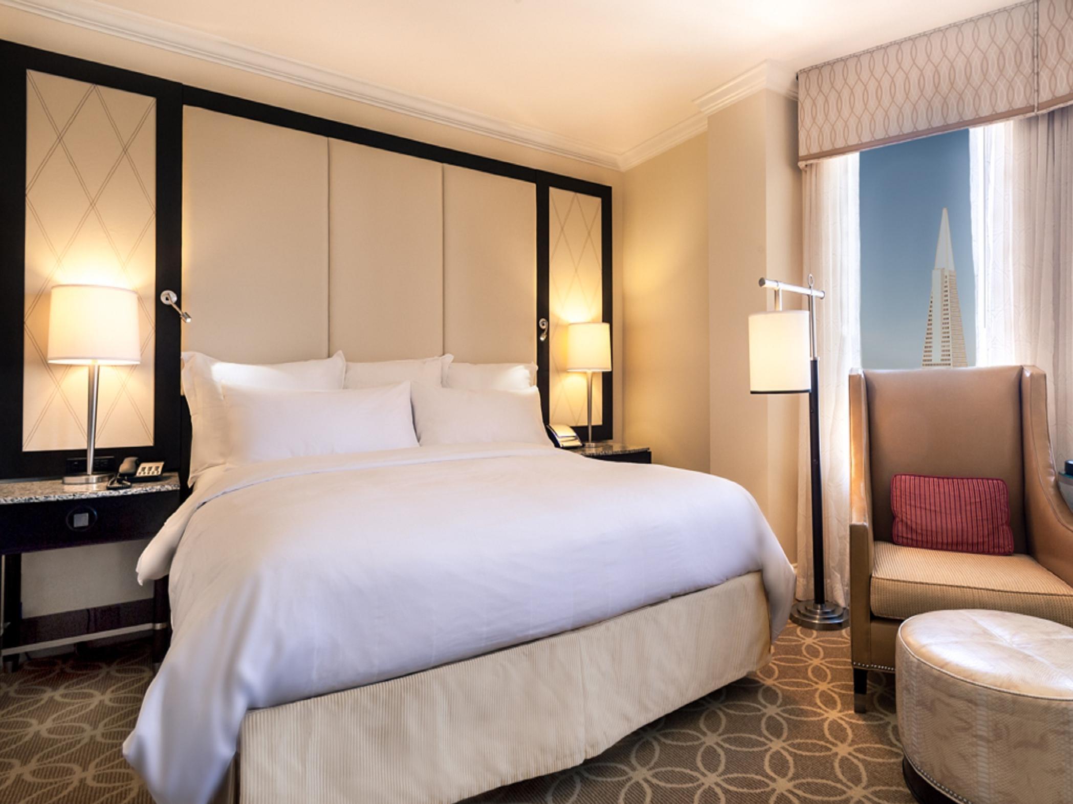 Deluxe, Double Bed
