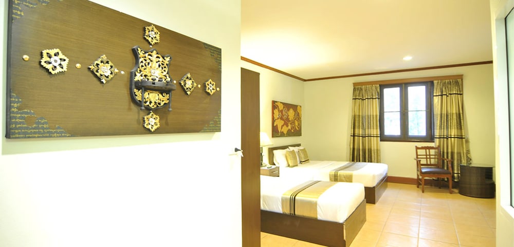 Malaysia Hotel 8/53