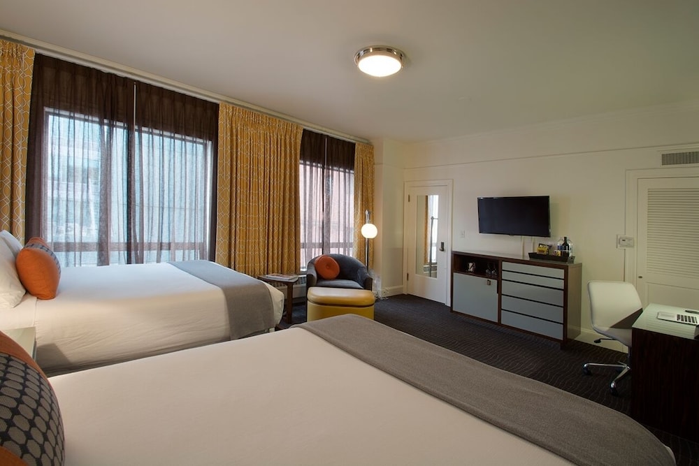 Hotel Lucia 9/43