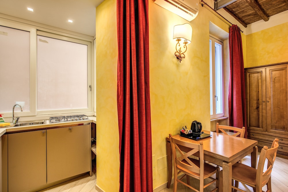 Hotel Residenza San Calisto 28/61