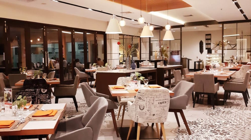 Swiss Belhotel Borneo Samarinda 51/68