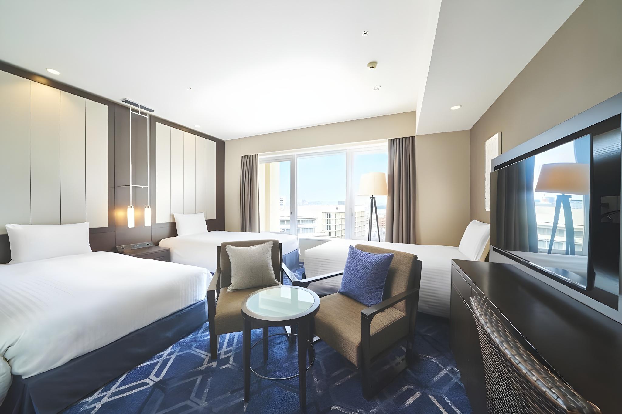 Renovated, 2 Double Beds, with Extra Bed, City View