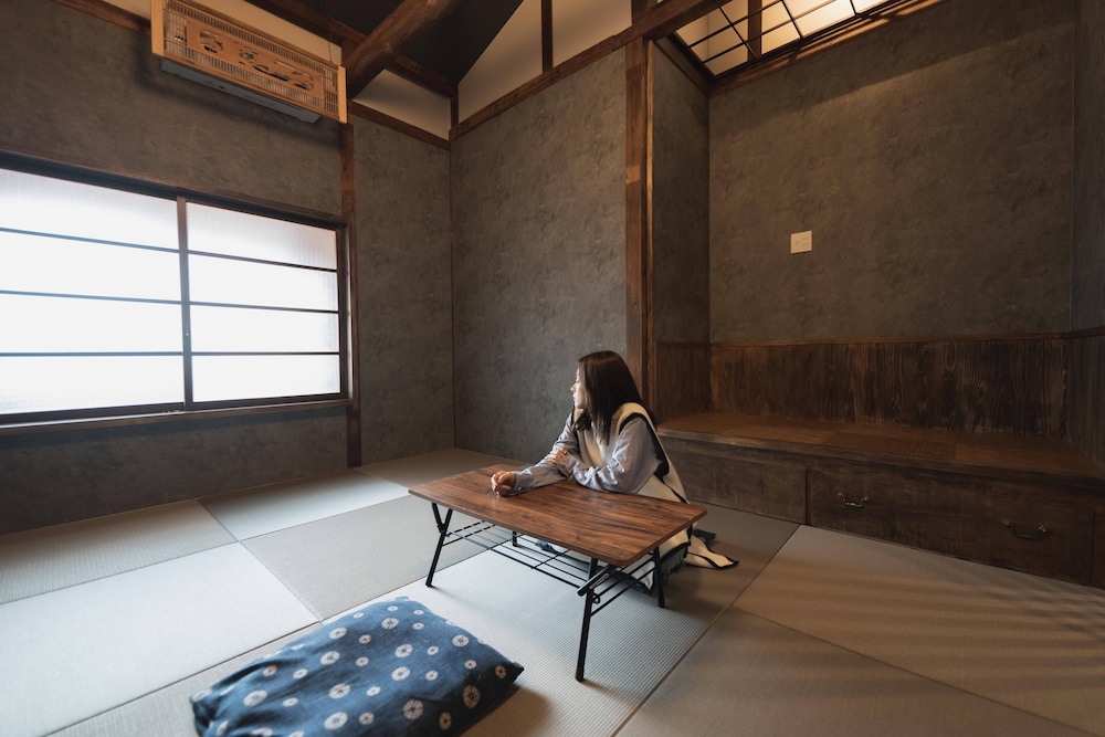 Traditional Apartment - Hostel 40/68
