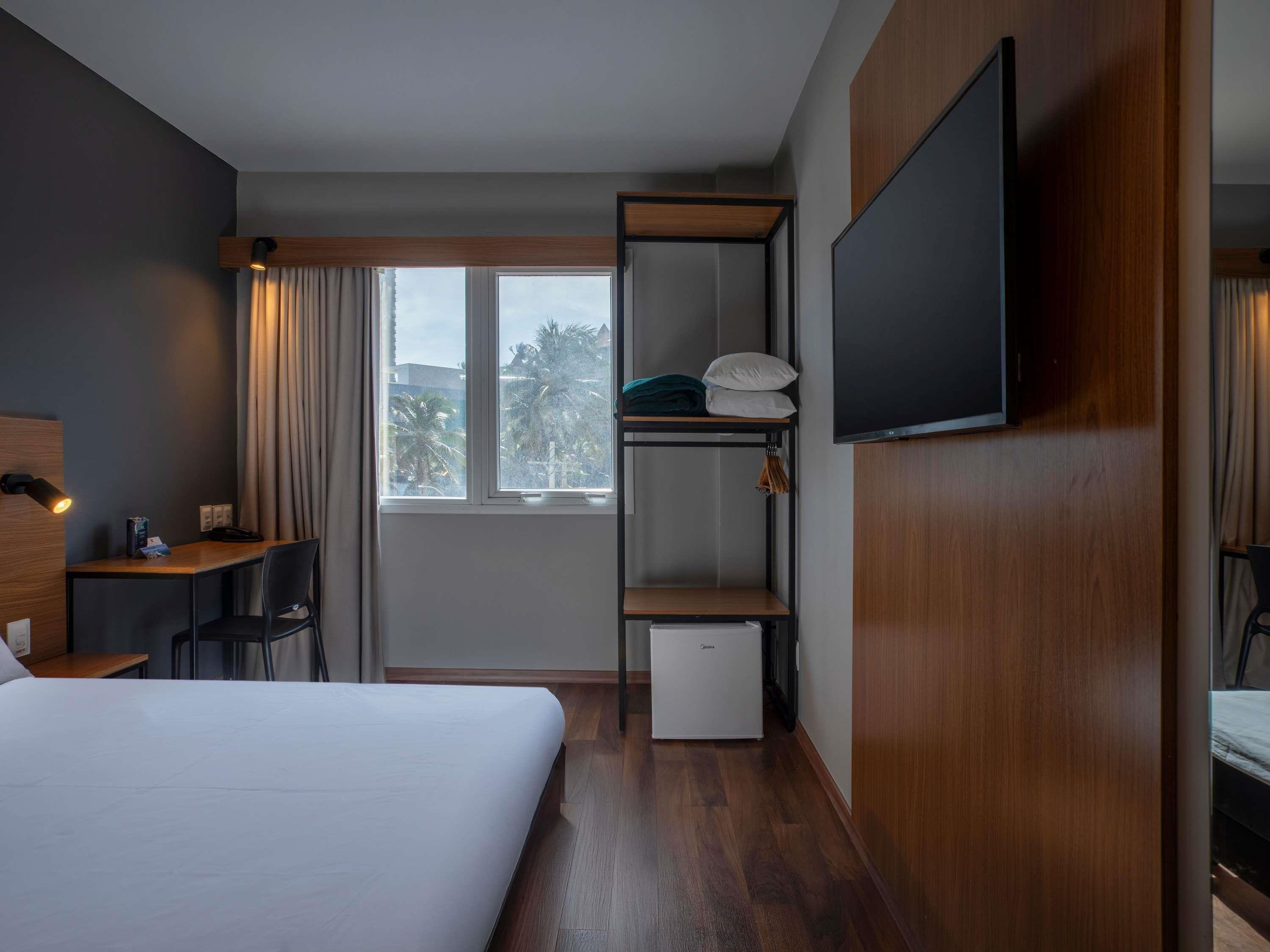 STANDARD, DOUBLE BED, ACCESSIBLE